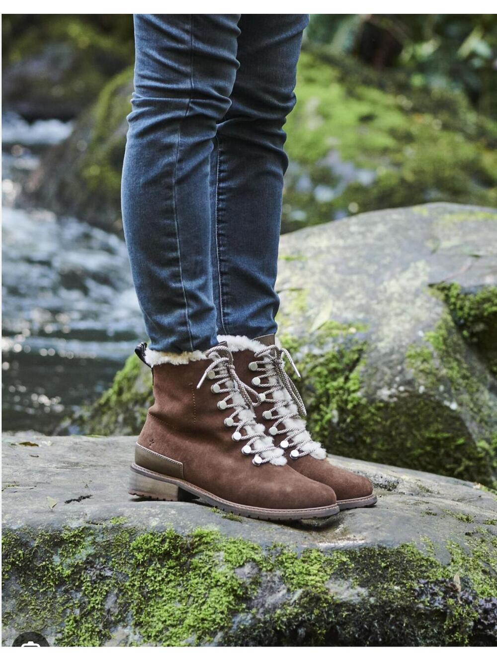 Emu Australia Billington Brown Suede Lace-Up Winter Boots Faux Fur Lining Size 6